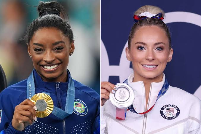 BREAKING NEWS: Simone Biles Reveals “MyKayla Skinner” former teammate Blocked Her on Instagram Following Savage Clap Back…See more